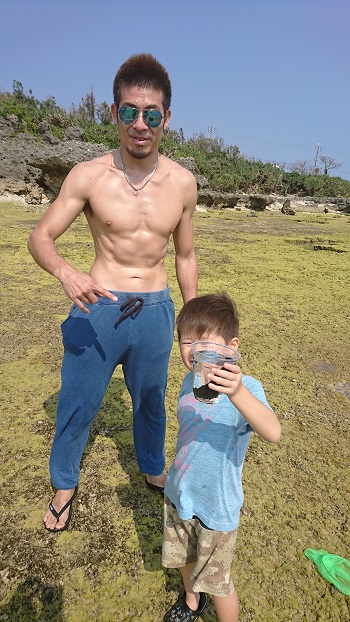 21日・27度だったので庭遊びから海へ！